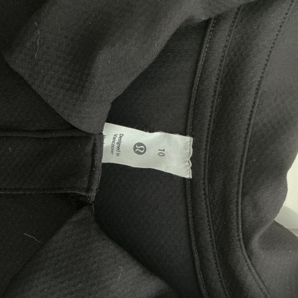 Lululemon Athletica Black Short Sleeve Top - Picture 2 of 3